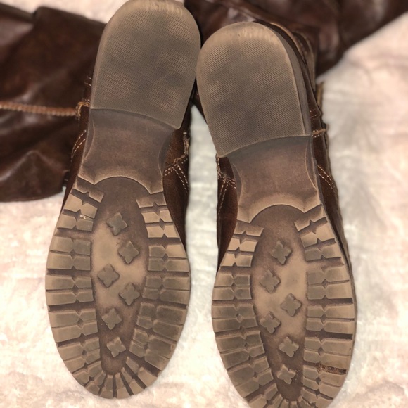 Brown knee-high boots - Picture 2 of 6